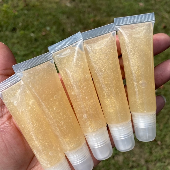 LipGloss - Picture 2 of 2